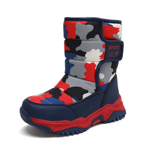 Camouflage-patterned snow boot with red, blue, and gray colors on a white background